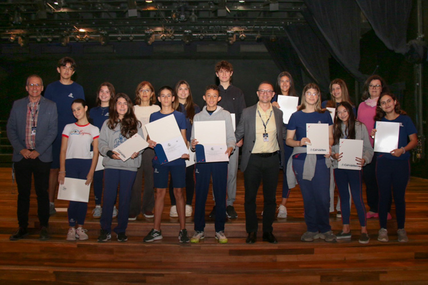 Entrega dos diplomas DELE